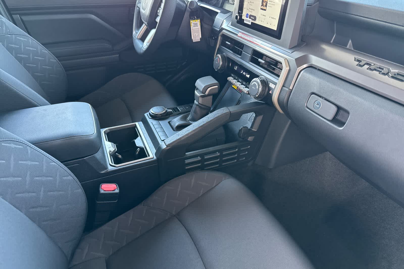 2025 Toyota Tacoma SR5 15