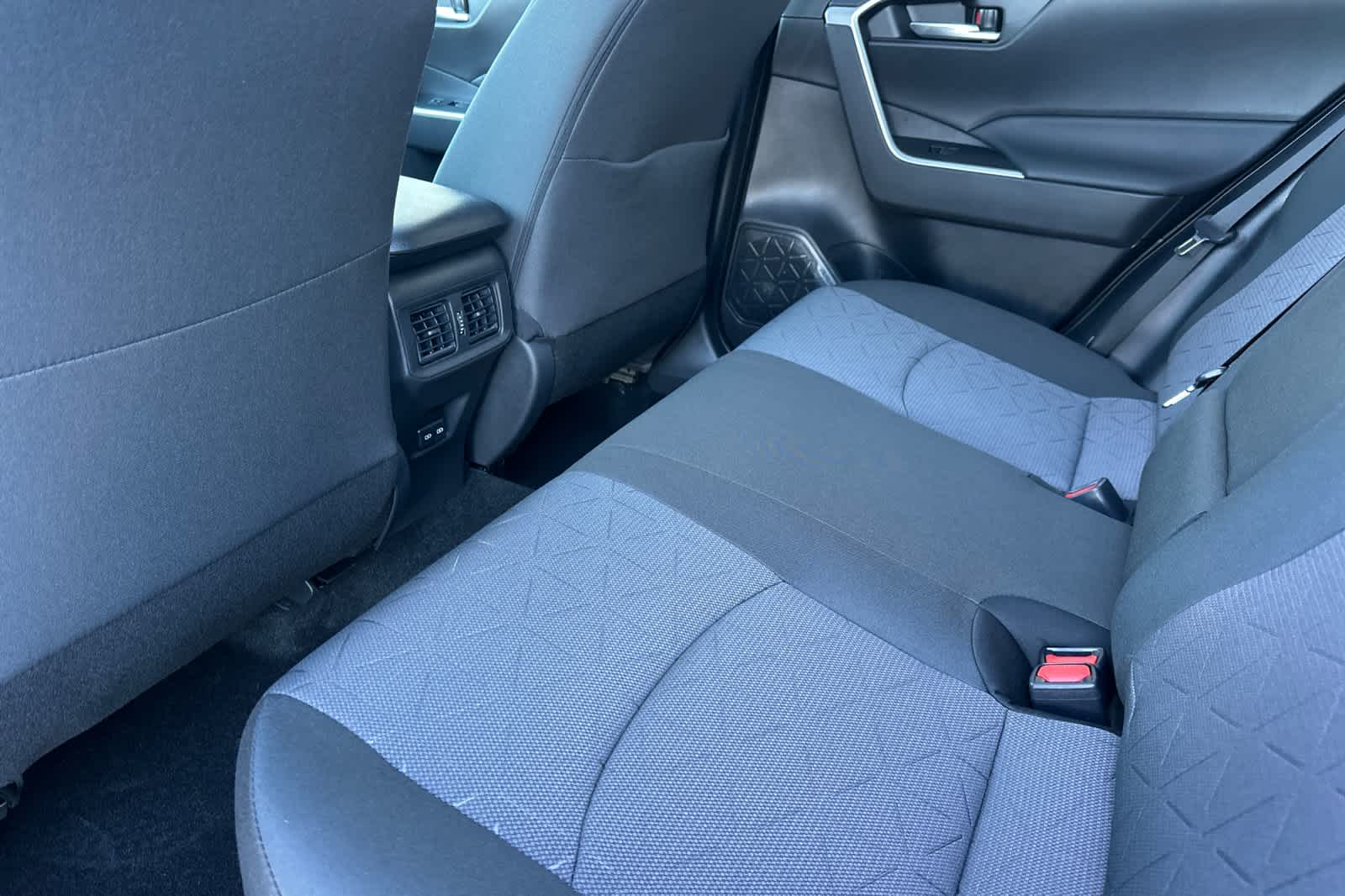 Thumbnail: 2025 Toyota RAV4 - 4