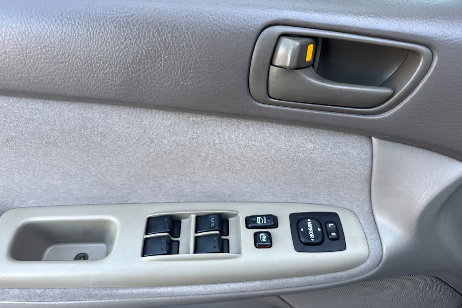 Thumbnail: 2003 Toyota Camry - 12