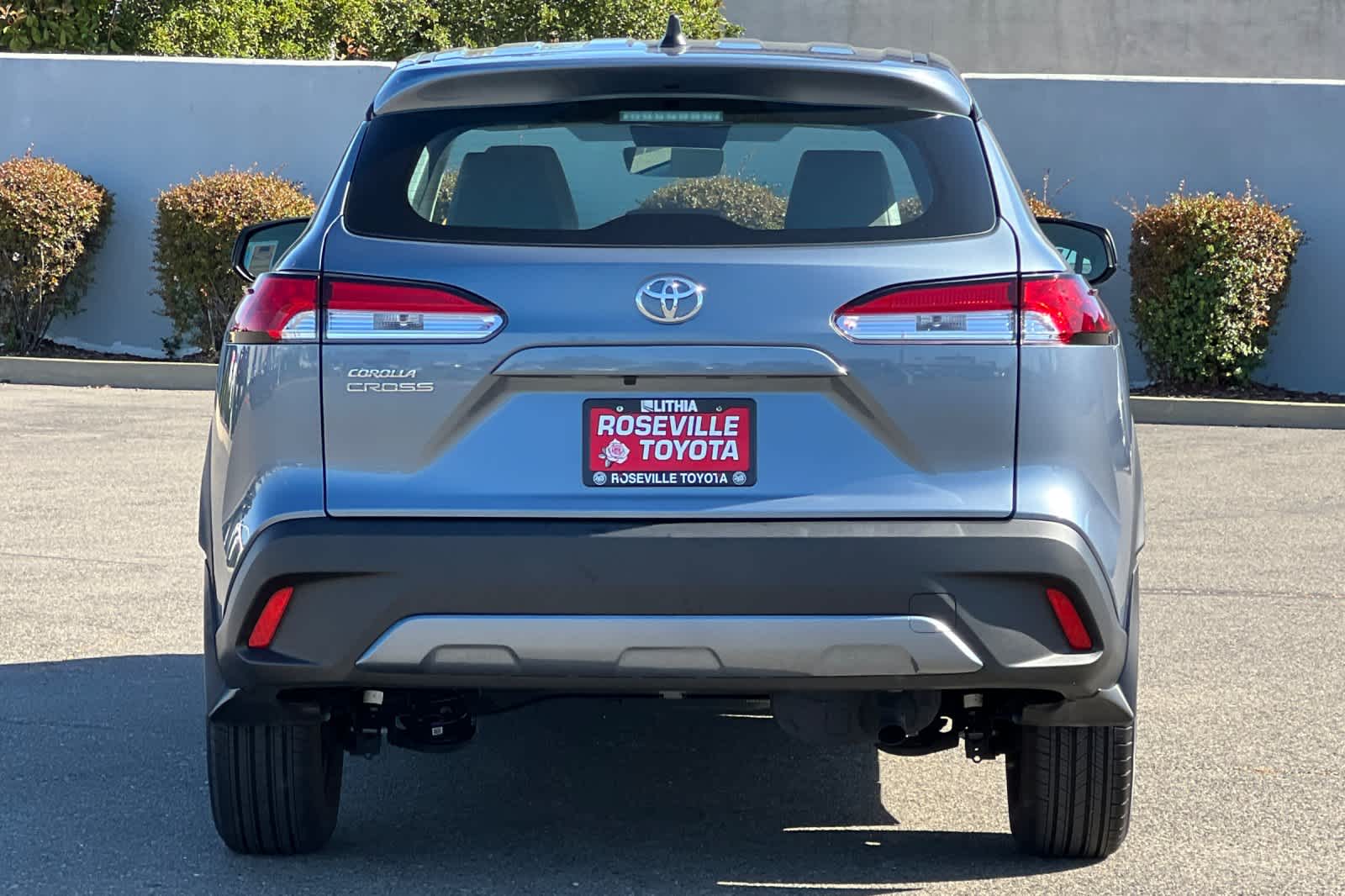 Thumbnail: 2024 Toyota Corolla Cross - 8