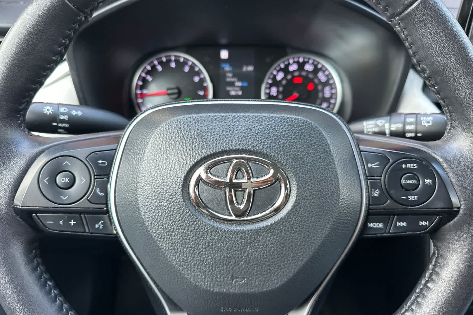 Thumbnail: 2022 Toyota RAV4 - 25