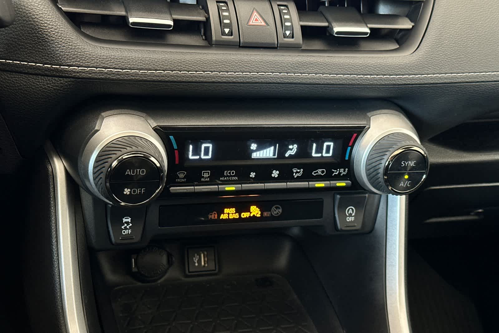 Thumbnail: 2024 Toyota RAV4 - 22