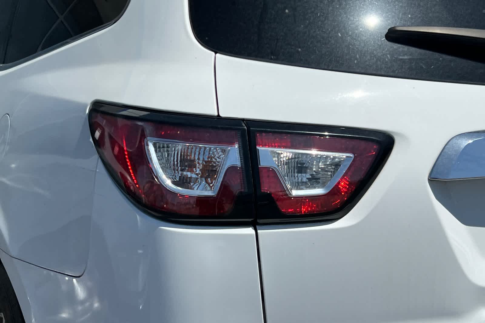 Thumbnail: 2017 Chevrolet Traverse - 20