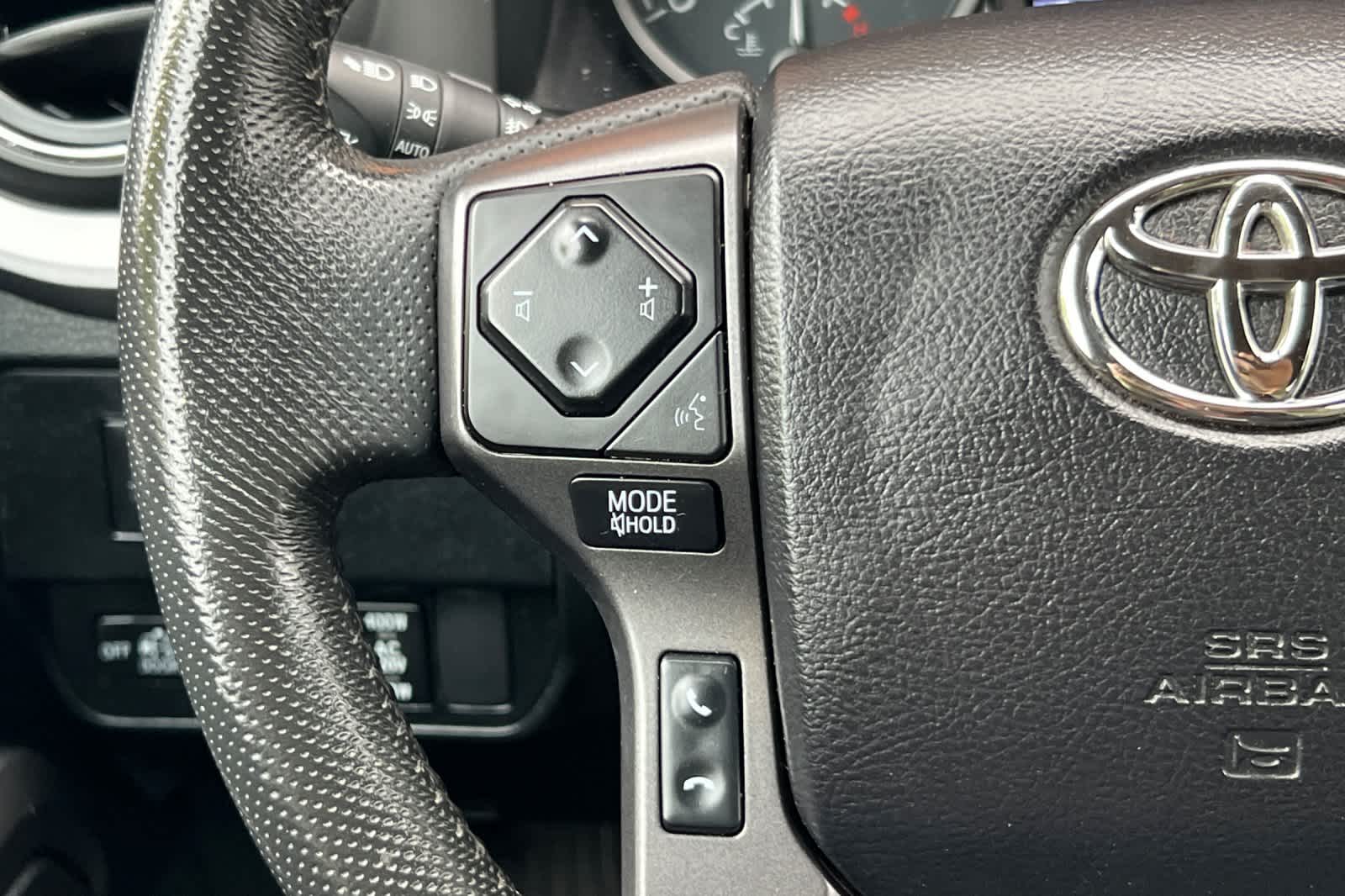 Thumbnail: 2022 Toyota Tacoma - 24