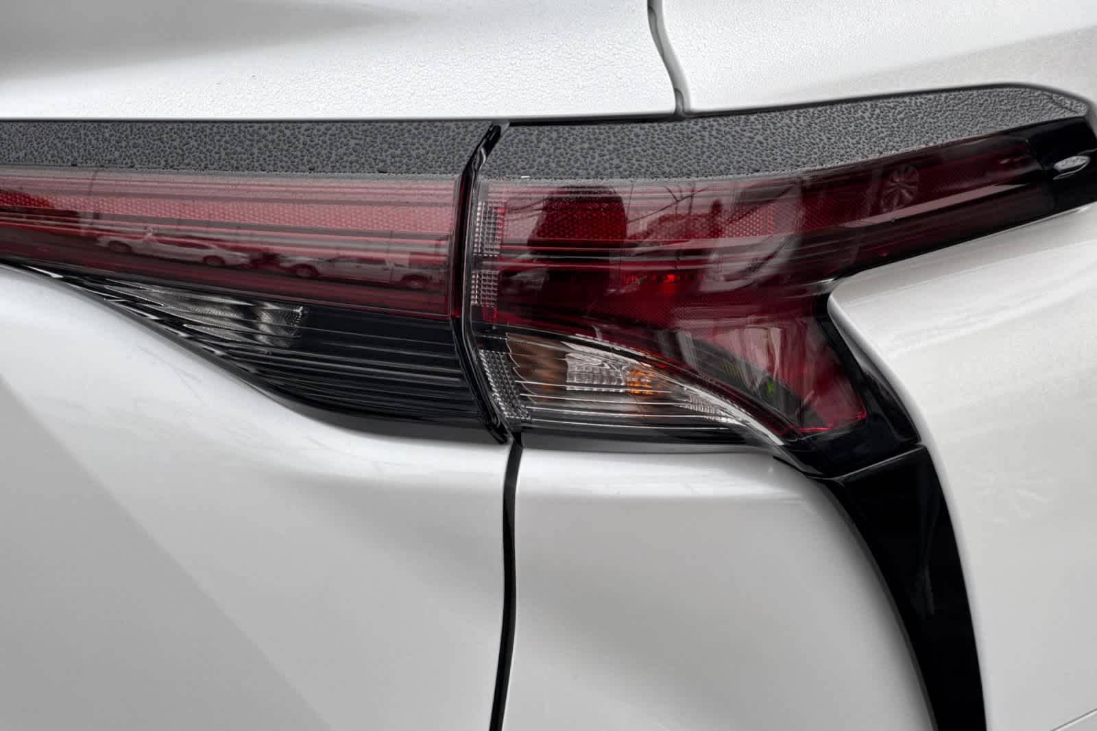 Thumbnail: 2026 Toyota Sienna - 31