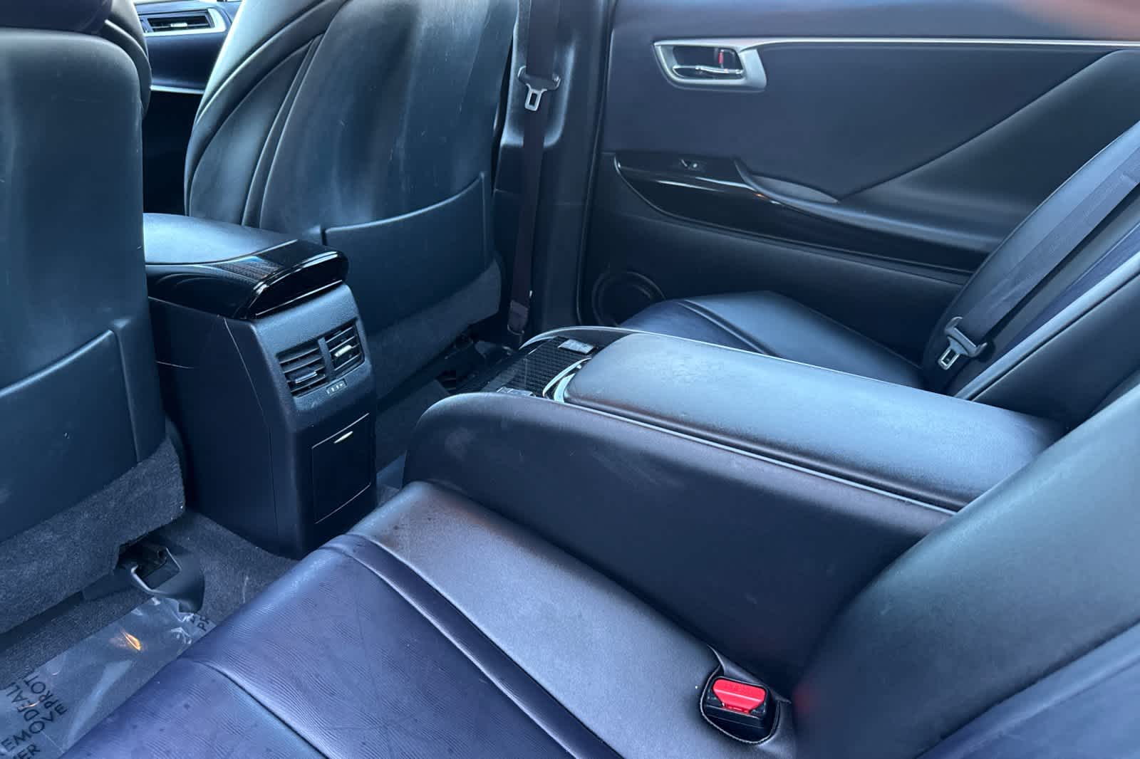 Thumbnail: 2019 Toyota Mirai - 4