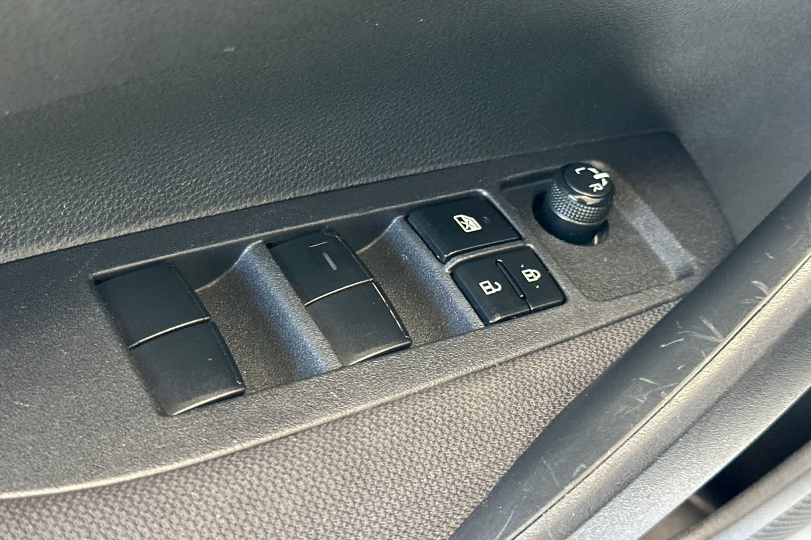 Thumbnail: 2023 Toyota Corolla - 13