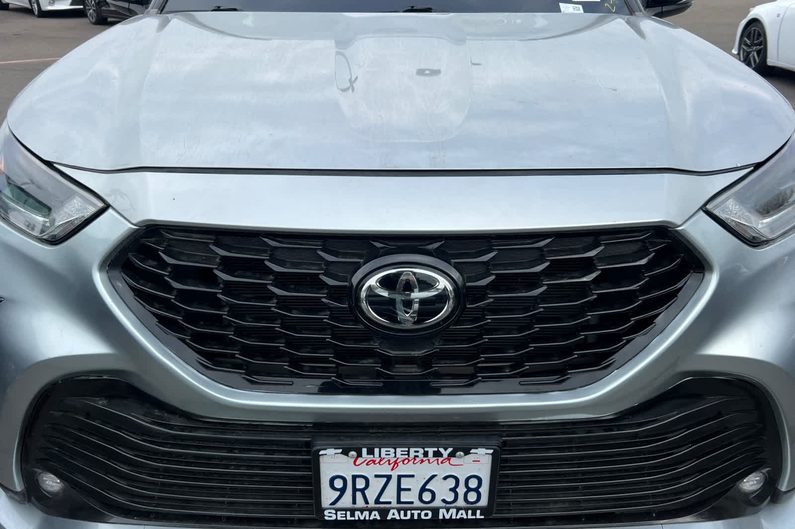 Thumbnail: 2023 Toyota Highlander - 9