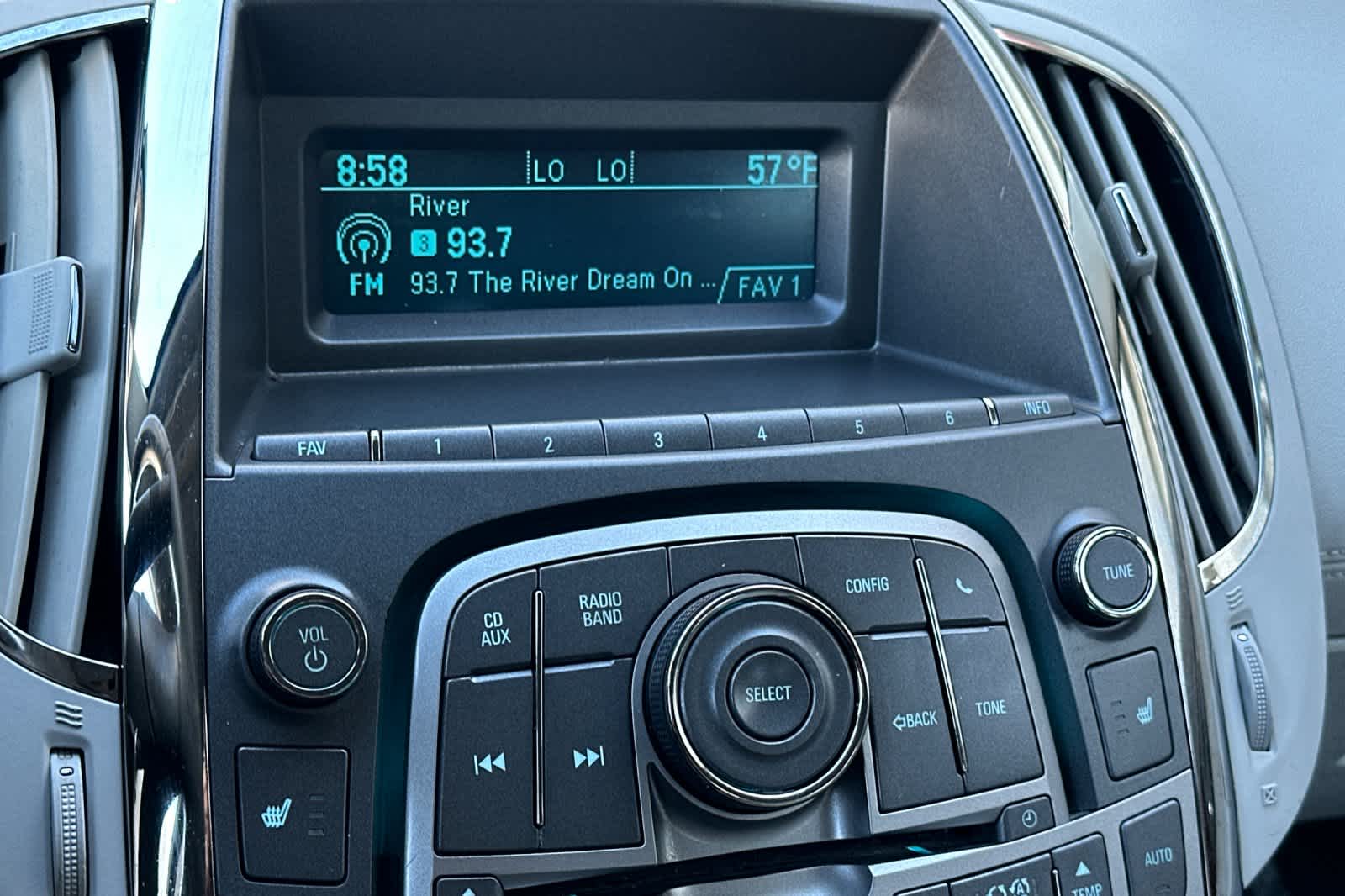 Thumbnail: 2011 Buick LaCrosse - 19