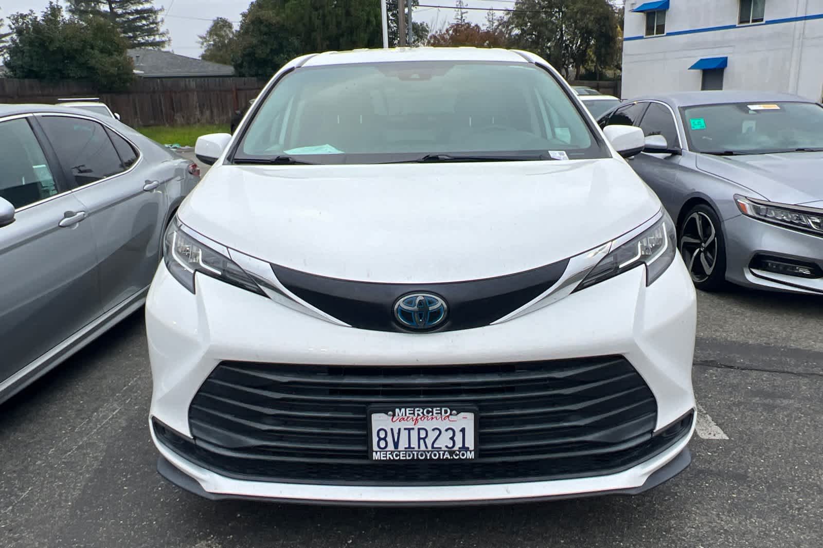 Thumbnail: 2021 Toyota Sienna - 6