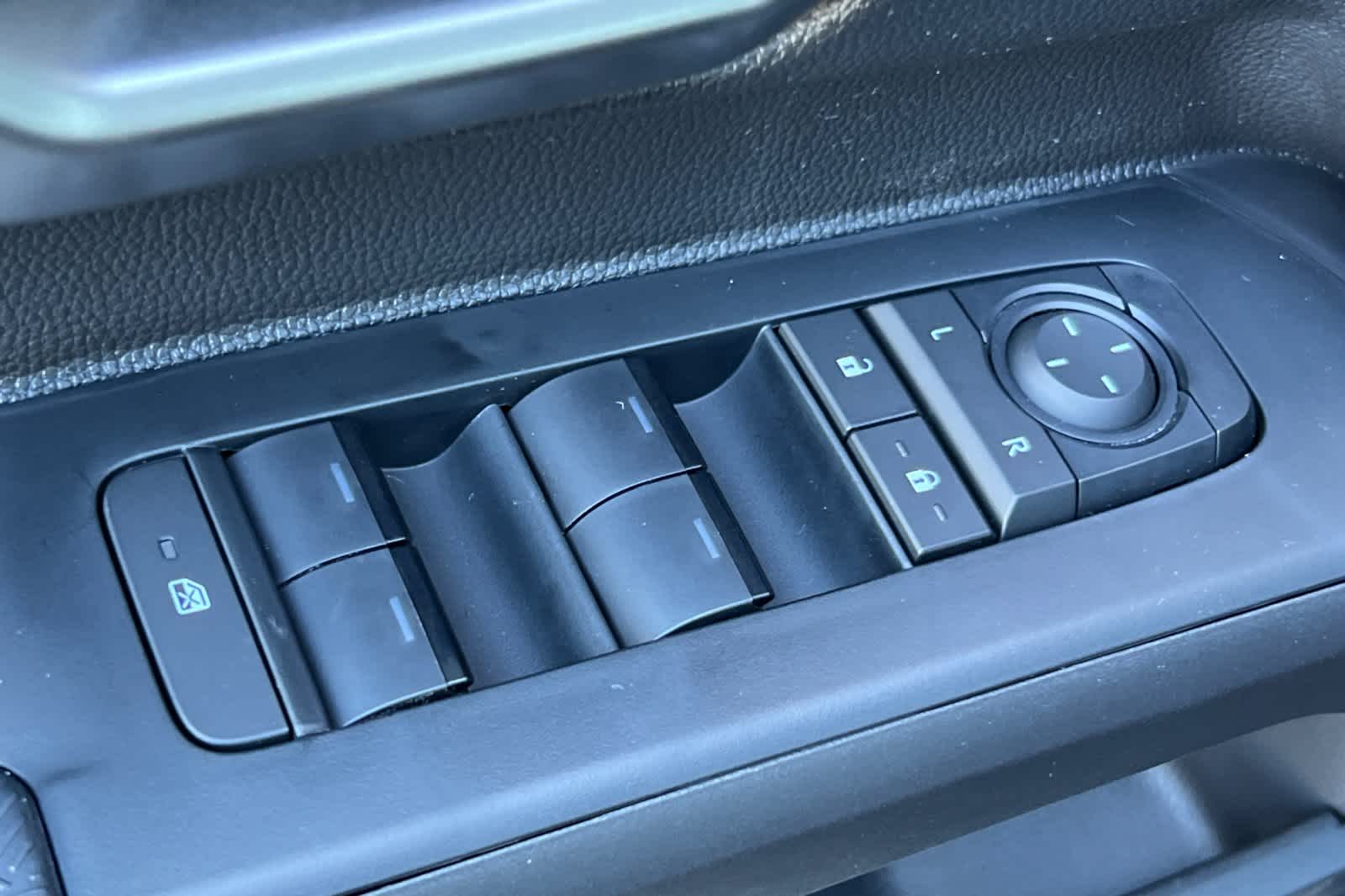 Thumbnail: 2025 Toyota Tacoma - 13