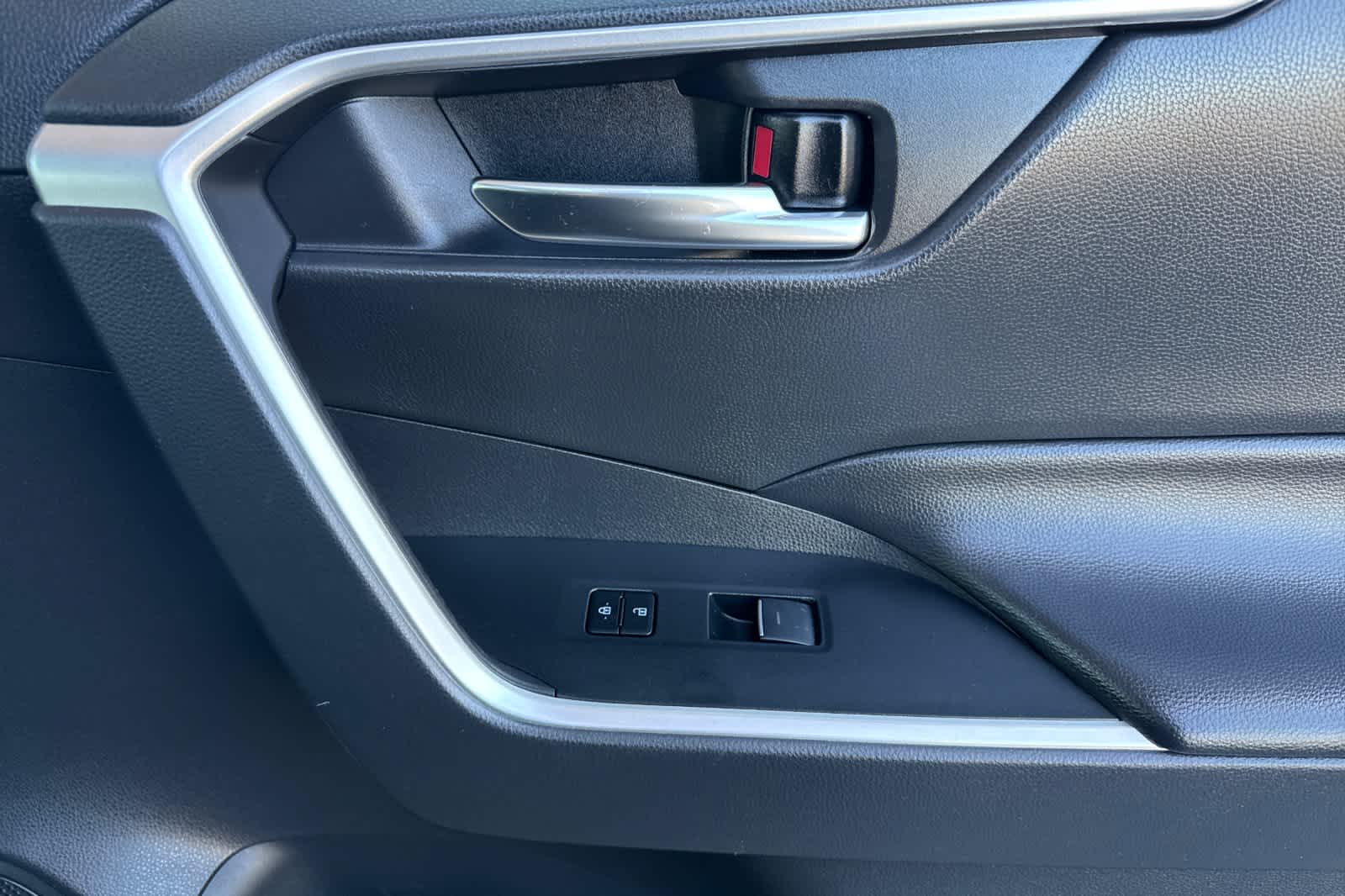 Thumbnail: 2024 Toyota RAV4 - 19