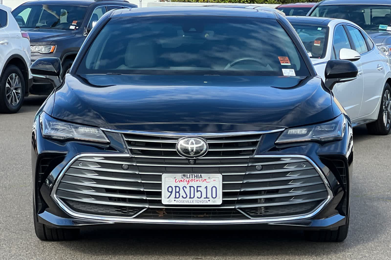 Thumbnail: 2022 Toyota Avalon - 10