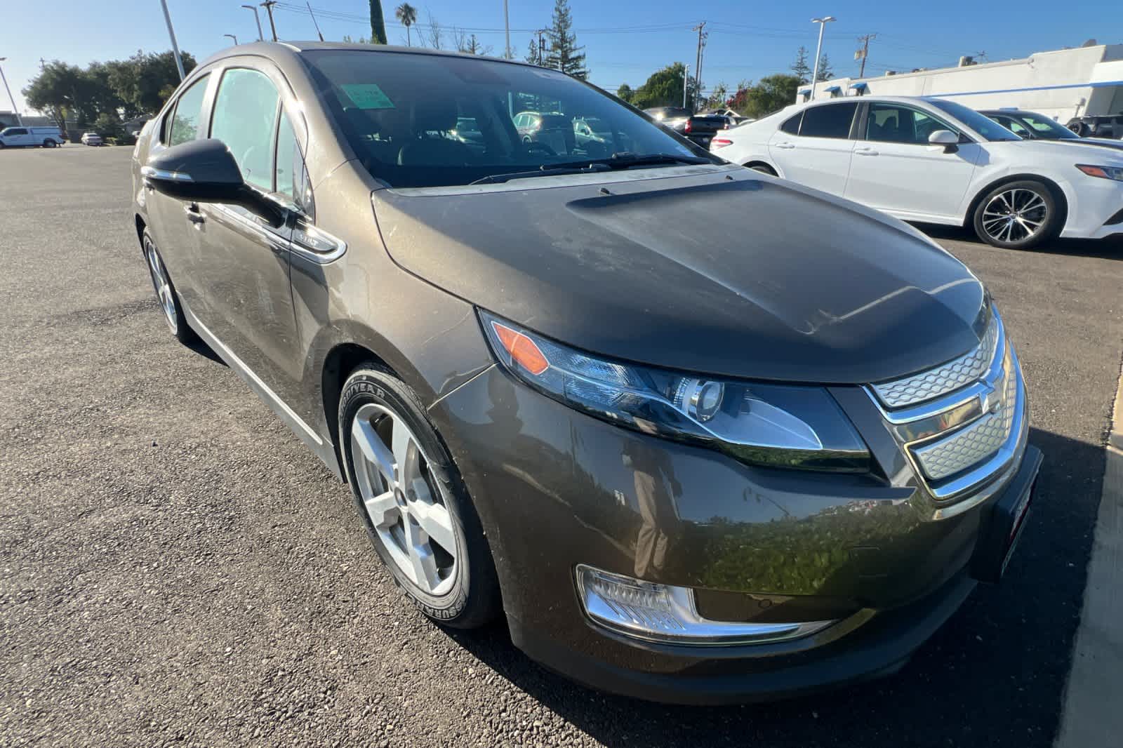 Thumbnail: 2014 Chevrolet Volt - 3