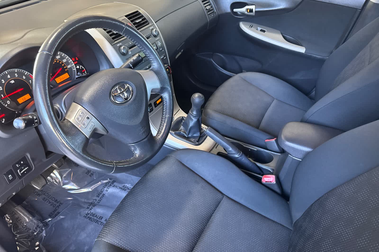 Thumbnail: 2010 Toyota Corolla - 11