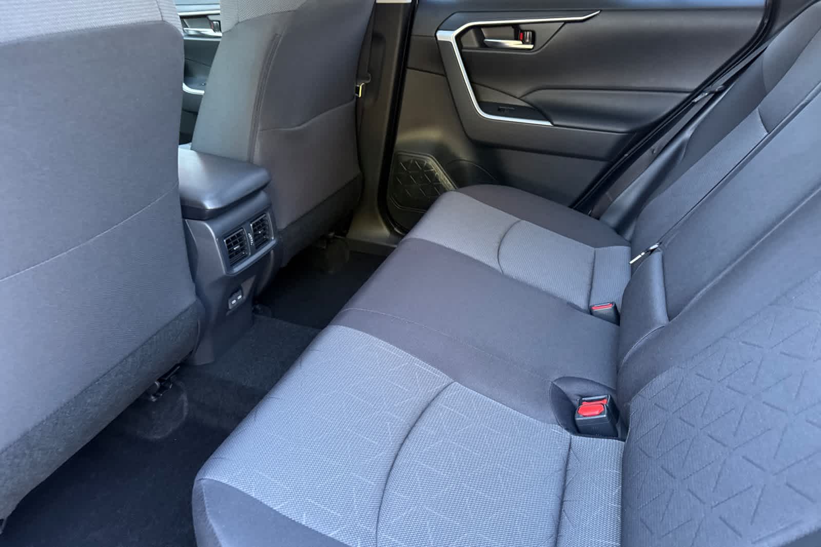 Thumbnail: 2025 Toyota RAV4 - 4