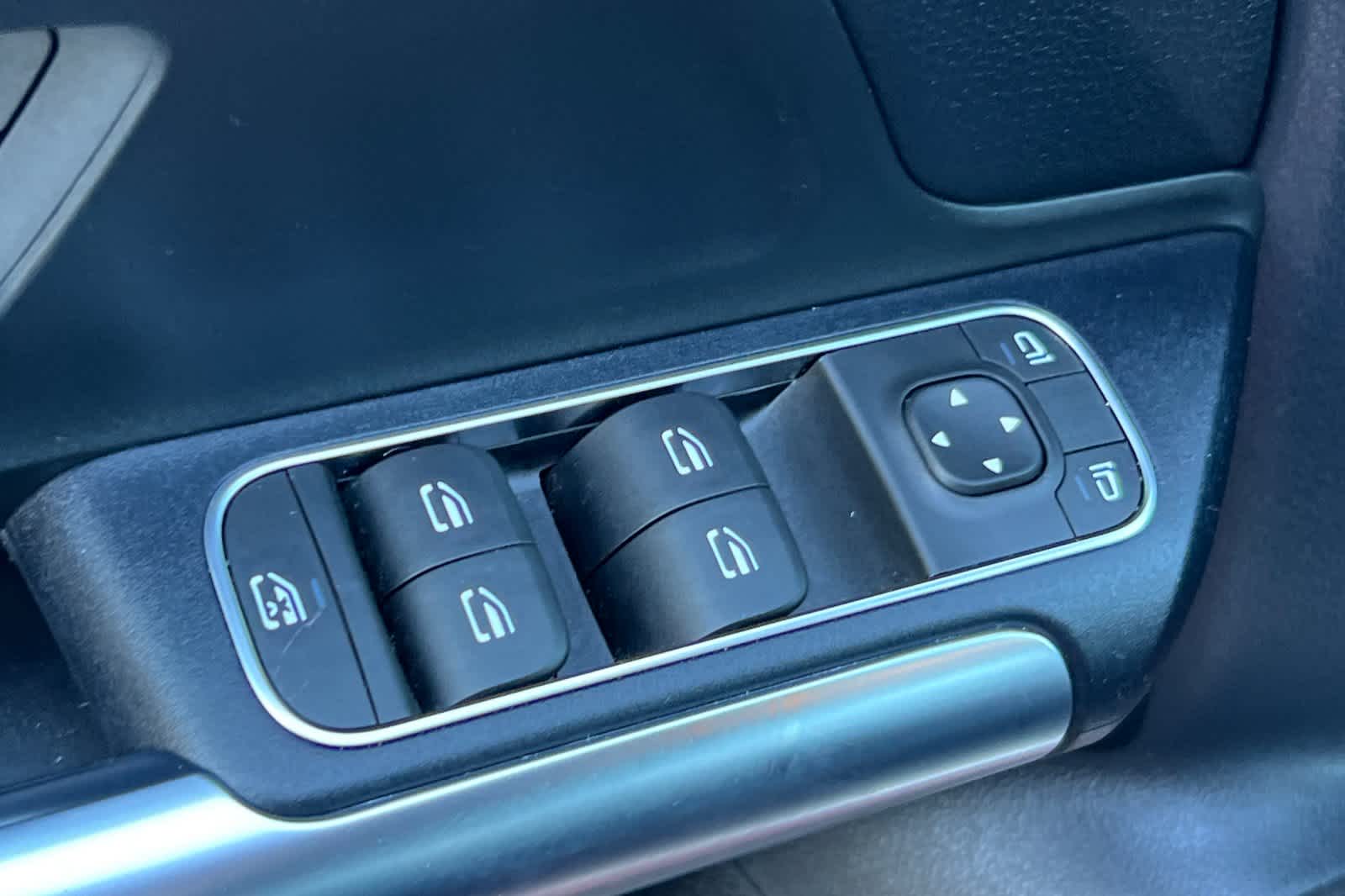 Thumbnail: 2021 Mercedes-Benz GLA - 13