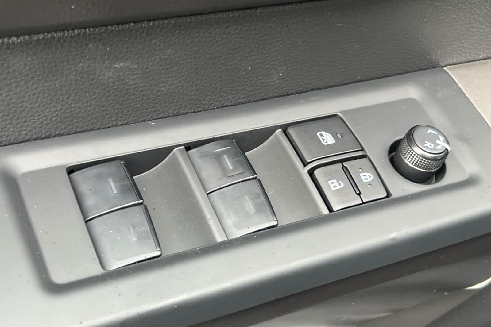 Thumbnail: 2026 Toyota Tundra - 13