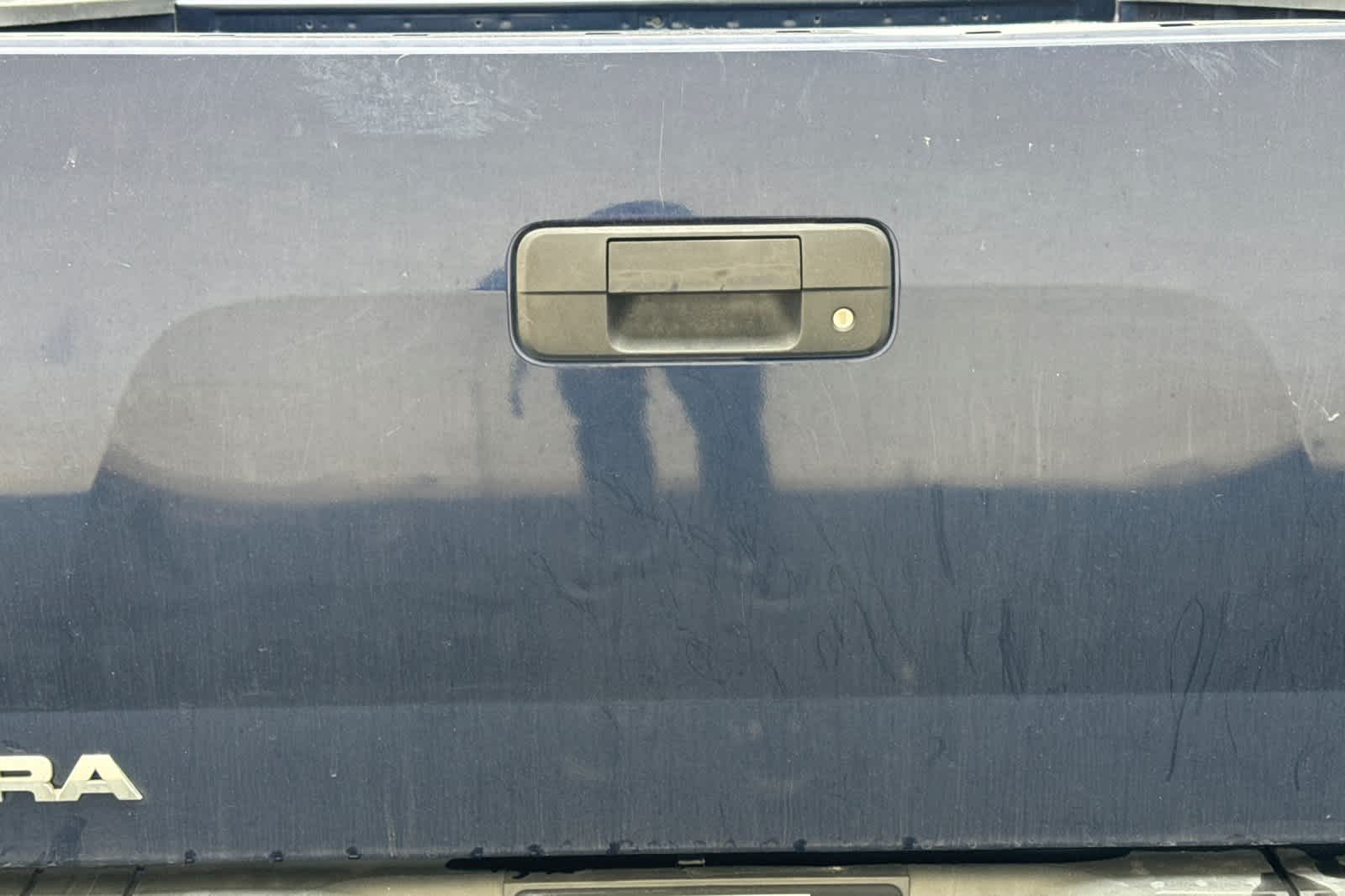 Thumbnail: 2011 Toyota Tundra - 16