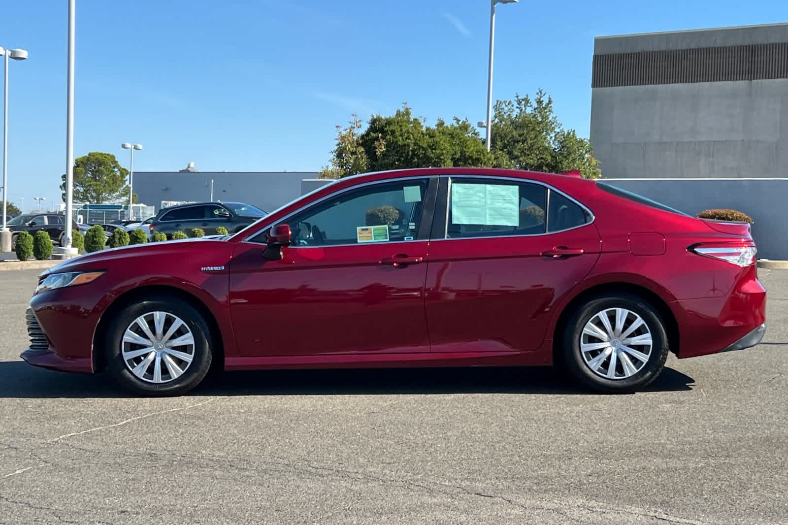 Thumbnail: 2020 Toyota Camry - 9