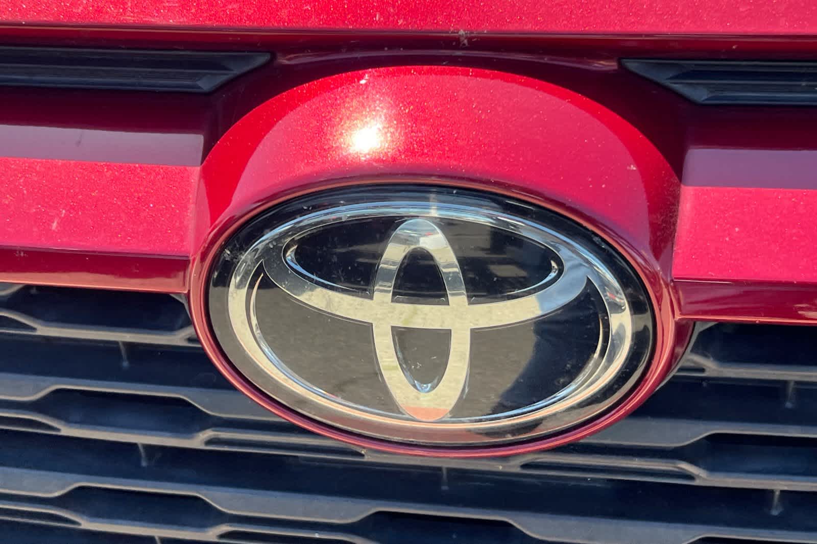 Thumbnail: 2021 Toyota RAV4 - 13