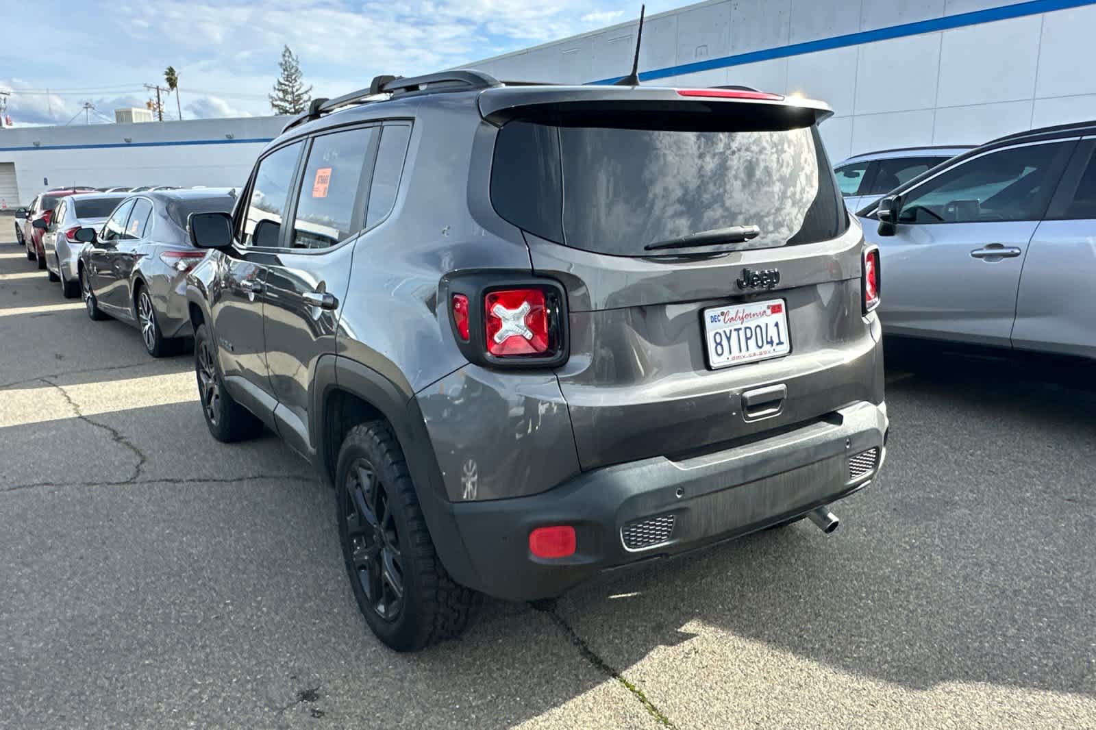 Thumbnail: 2018 Jeep Renegade - 4
