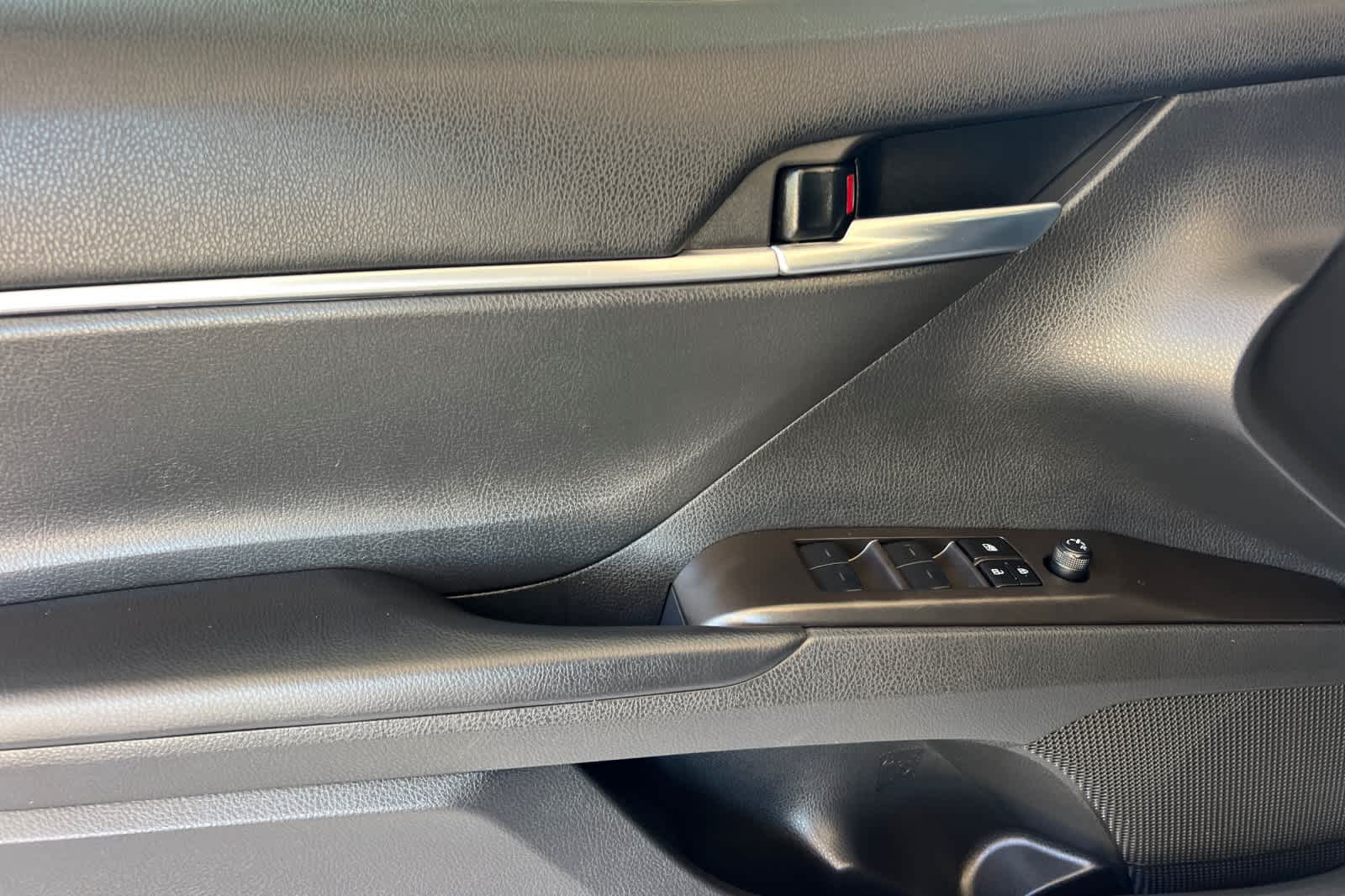 Thumbnail: 2023 Toyota Camry - 12