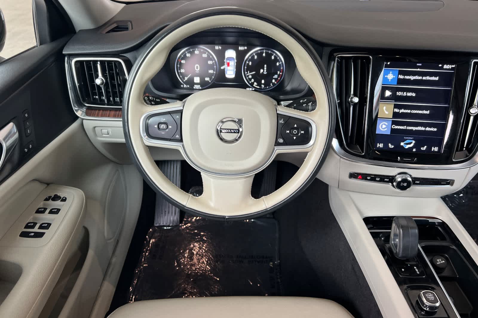 Thumbnail: 2022 Volvo S60 - 14