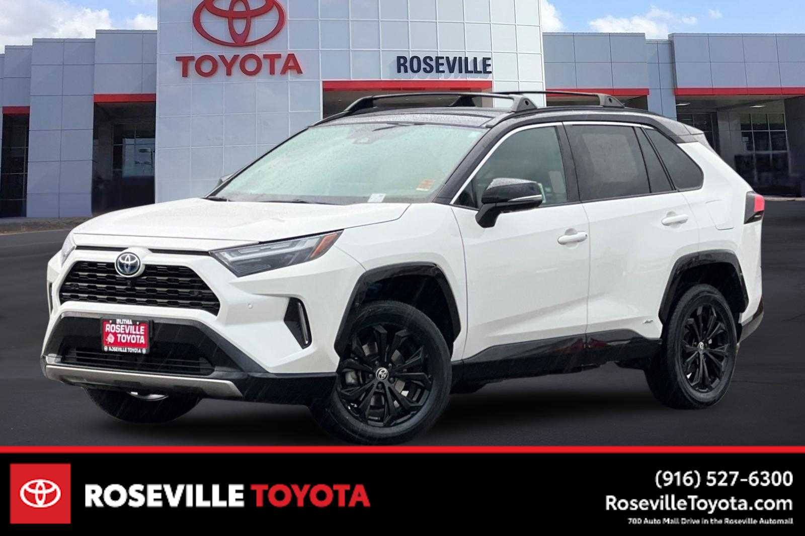 Thumbnail: 2022 Toyota RAV4 - 1