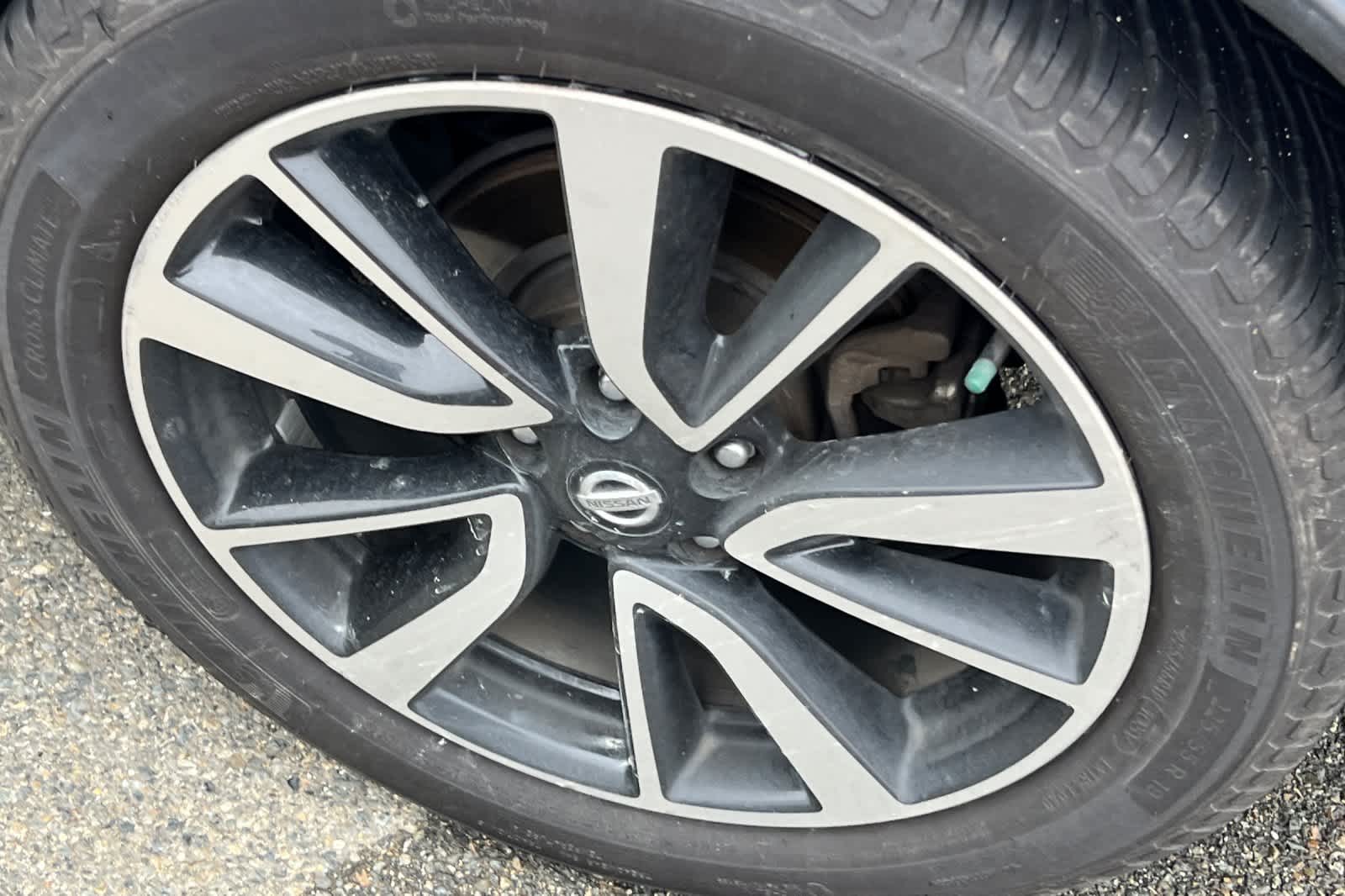 Thumbnail: 2019 Nissan Rogue - 17