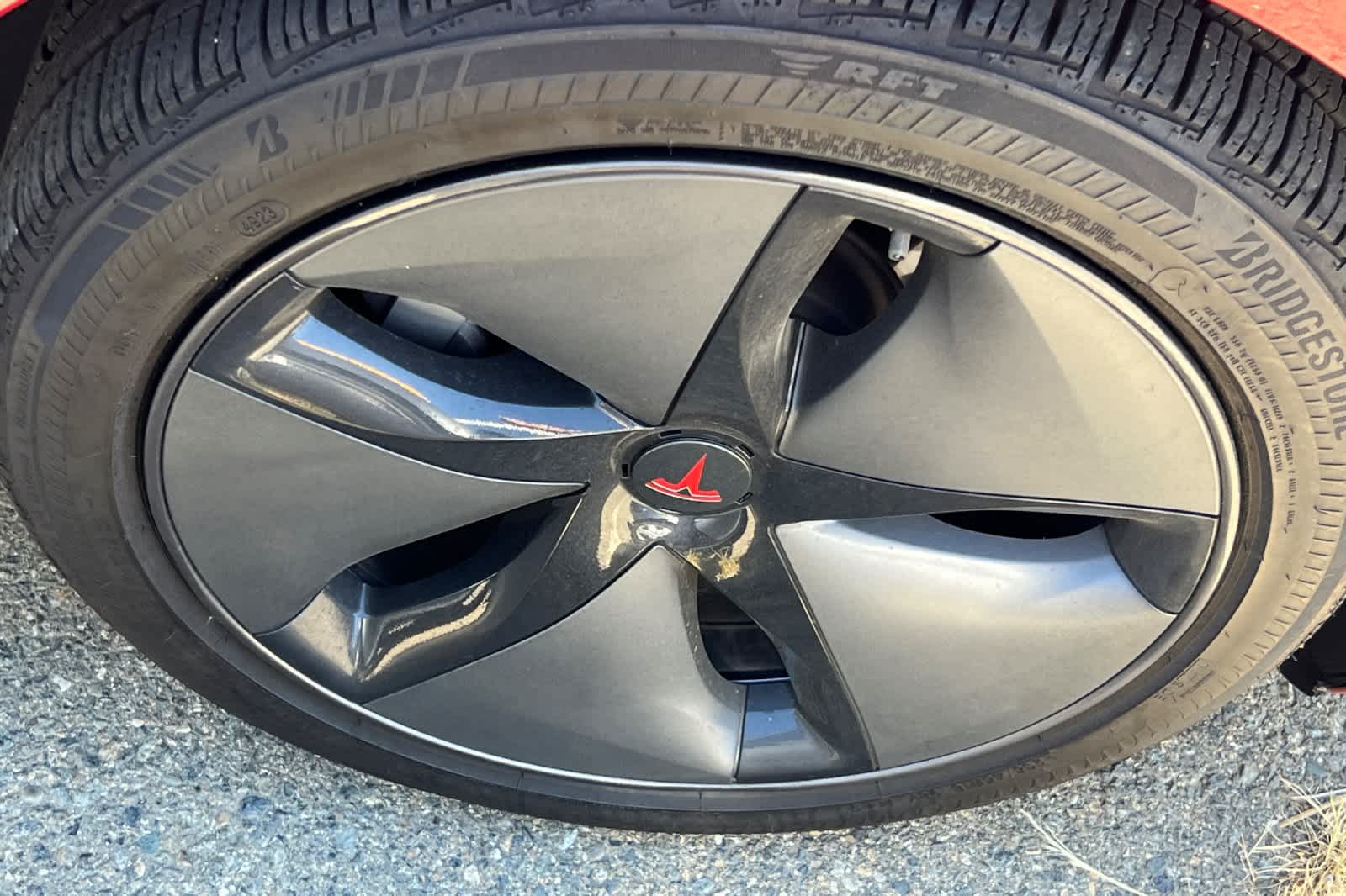 Thumbnail: 2018 Tesla Model 3 - 15