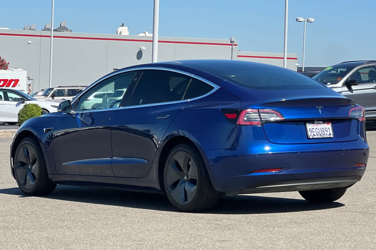 Thumbnail: 2019 Tesla Model 3 - 7