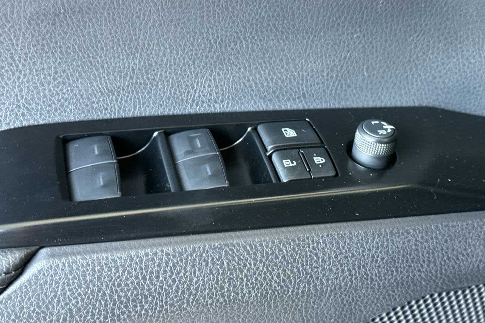 2025 Toyota Camry XSE 13