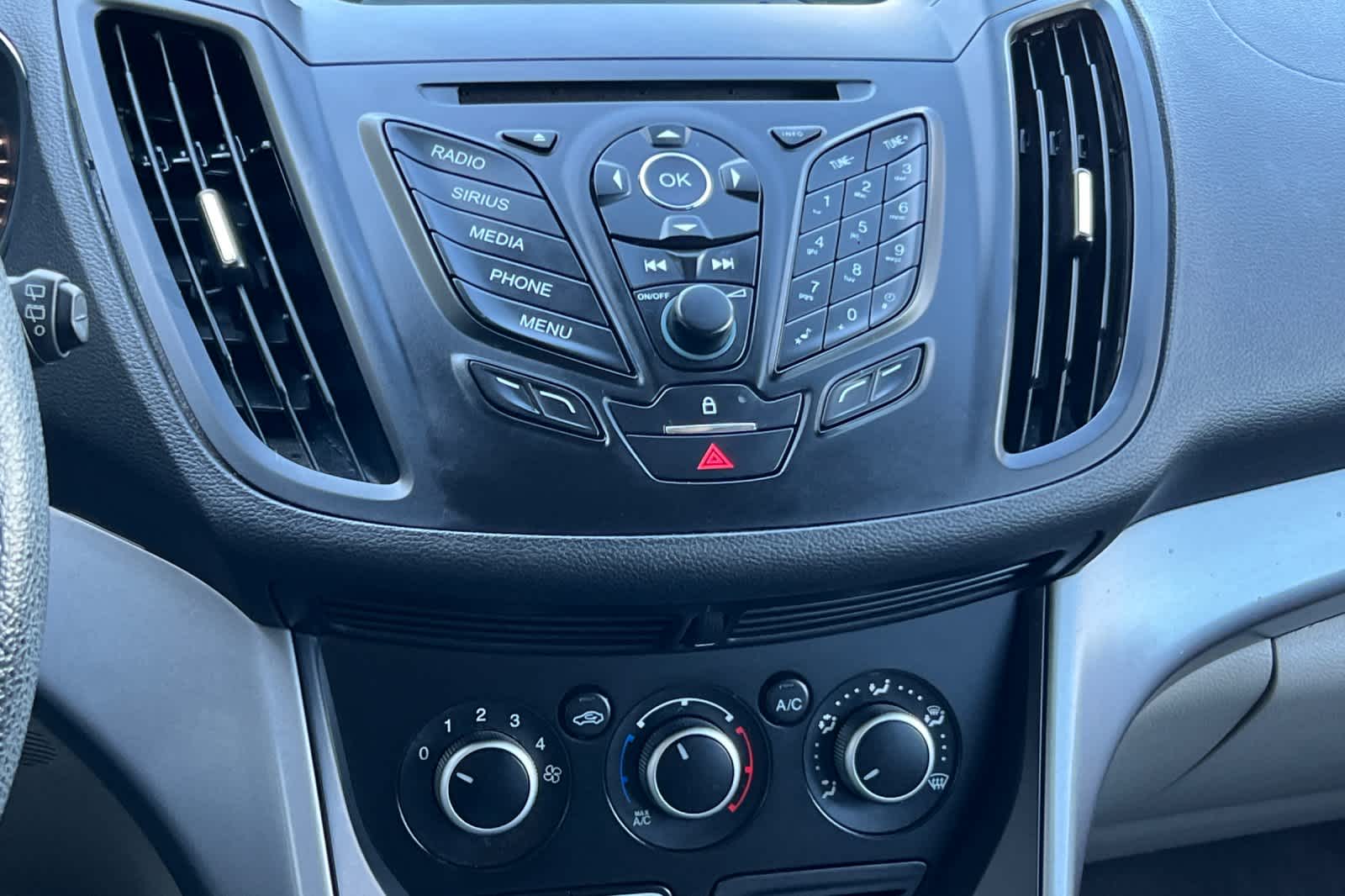 Thumbnail: 2016 Ford Escape - 21