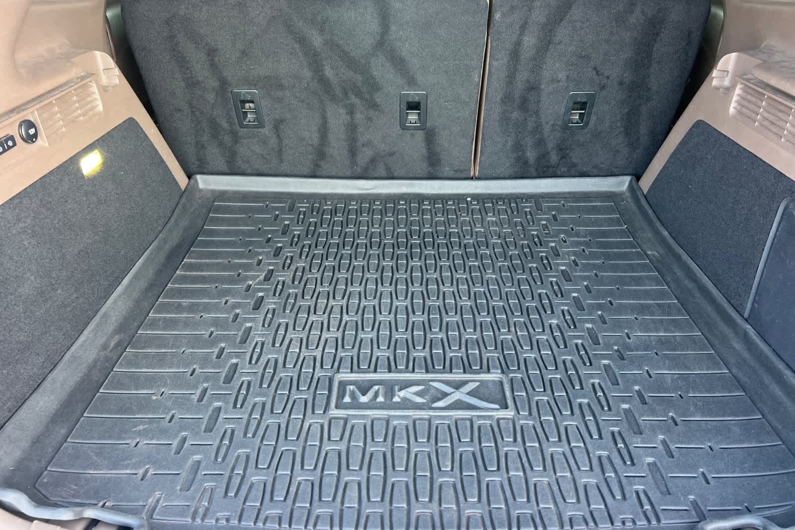 Thumbnail: 2016 Lincoln MKX - 16