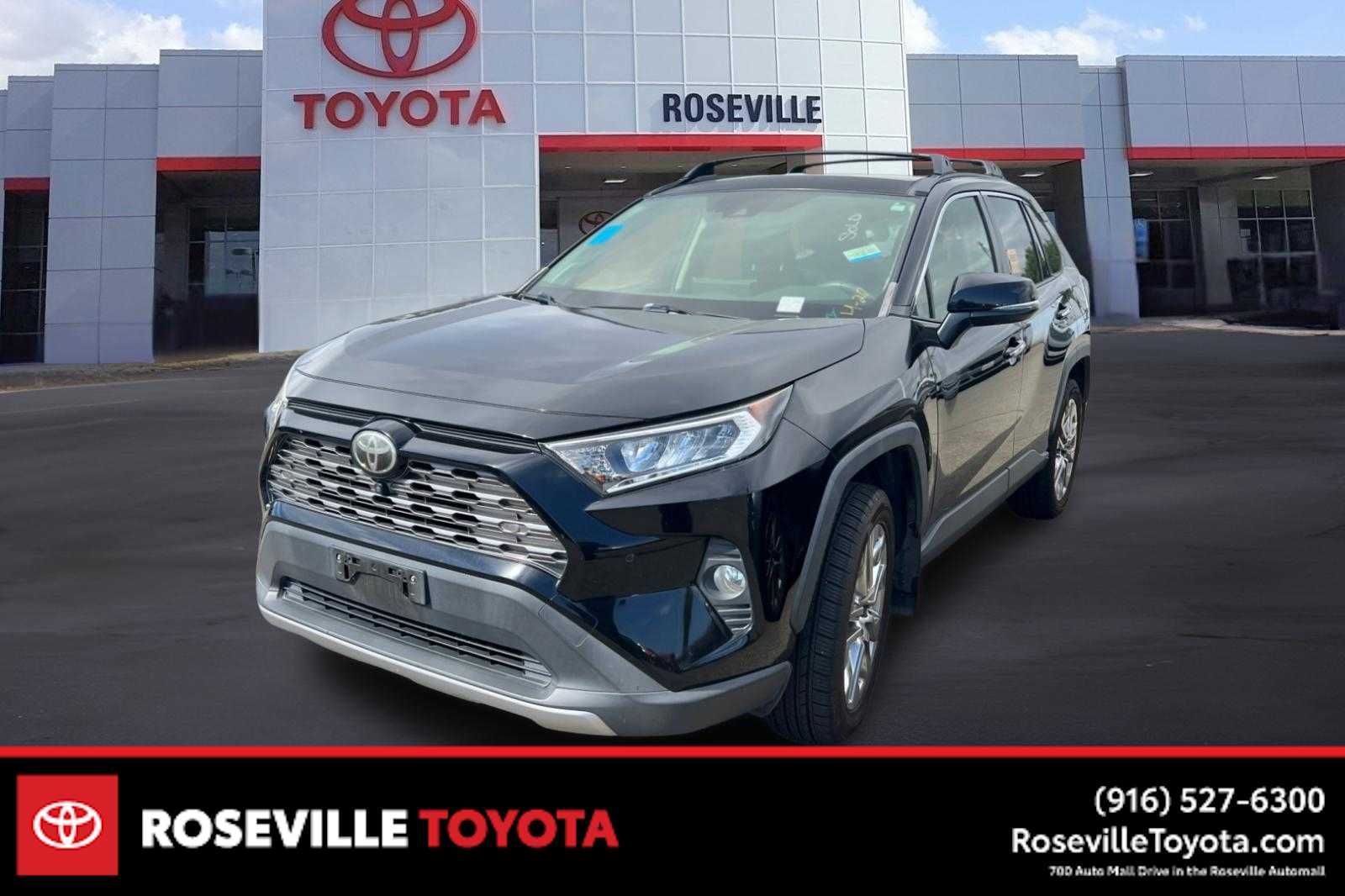 Thumbnail: 2019 Toyota RAV4 - 1