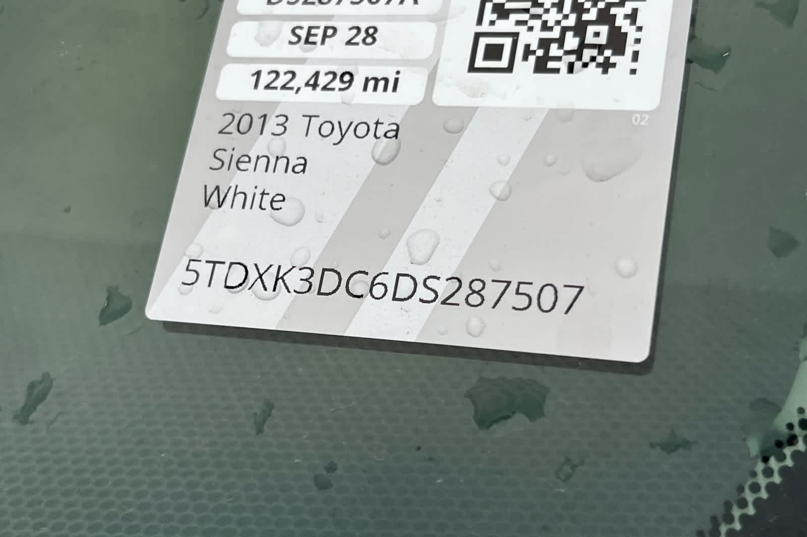Thumbnail: 2013 Toyota Sienna - 23