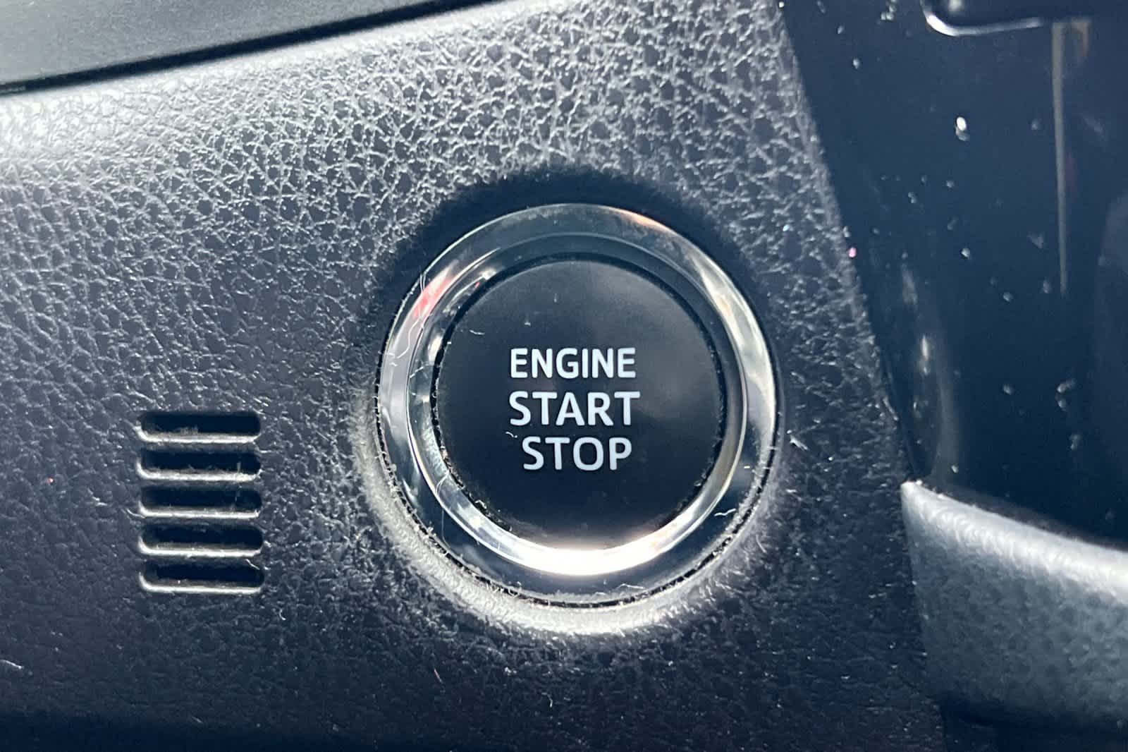 Thumbnail: 2014 Toyota Corolla - 22