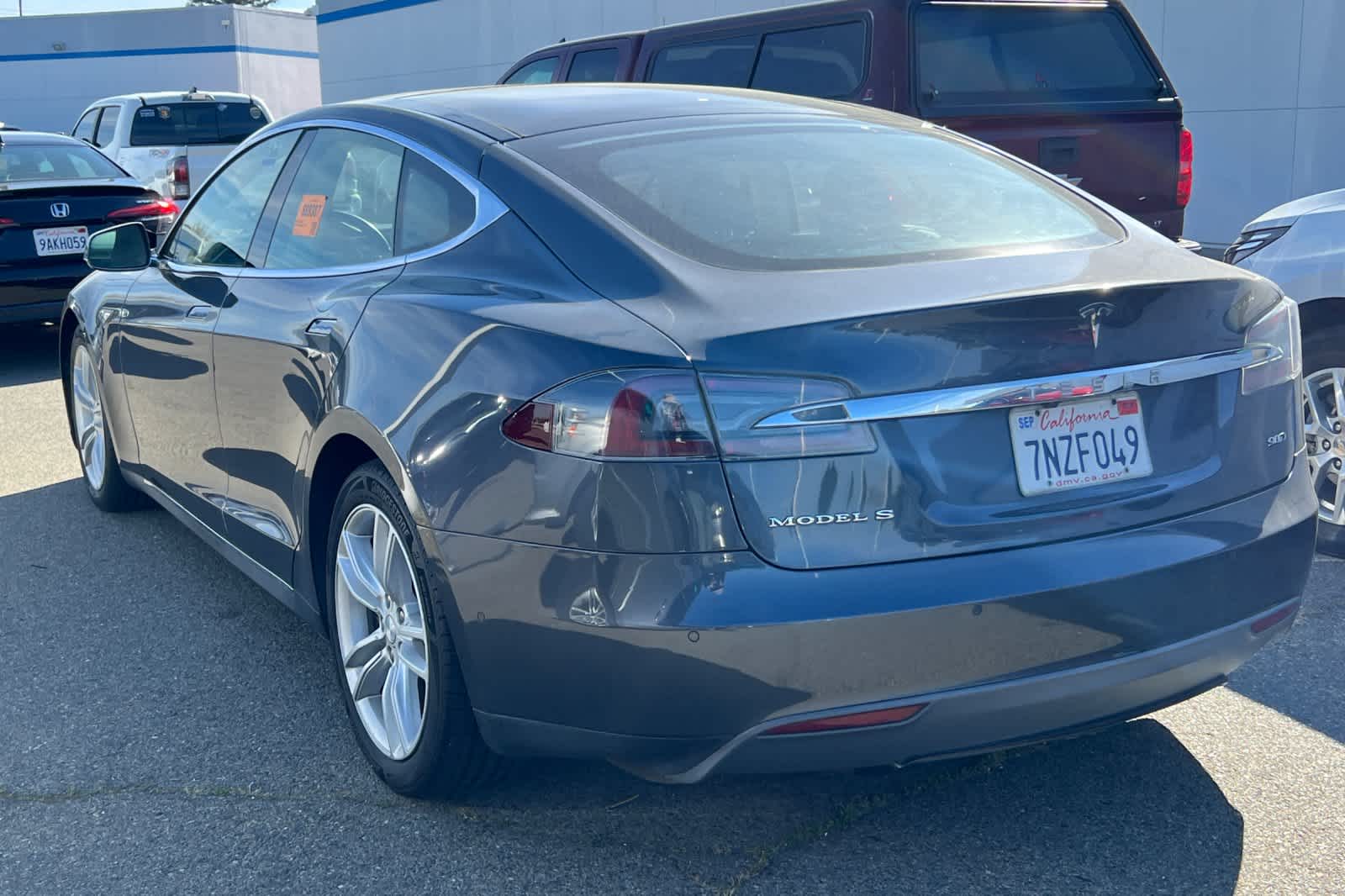 Thumbnail: 2015 Tesla Model S - 6