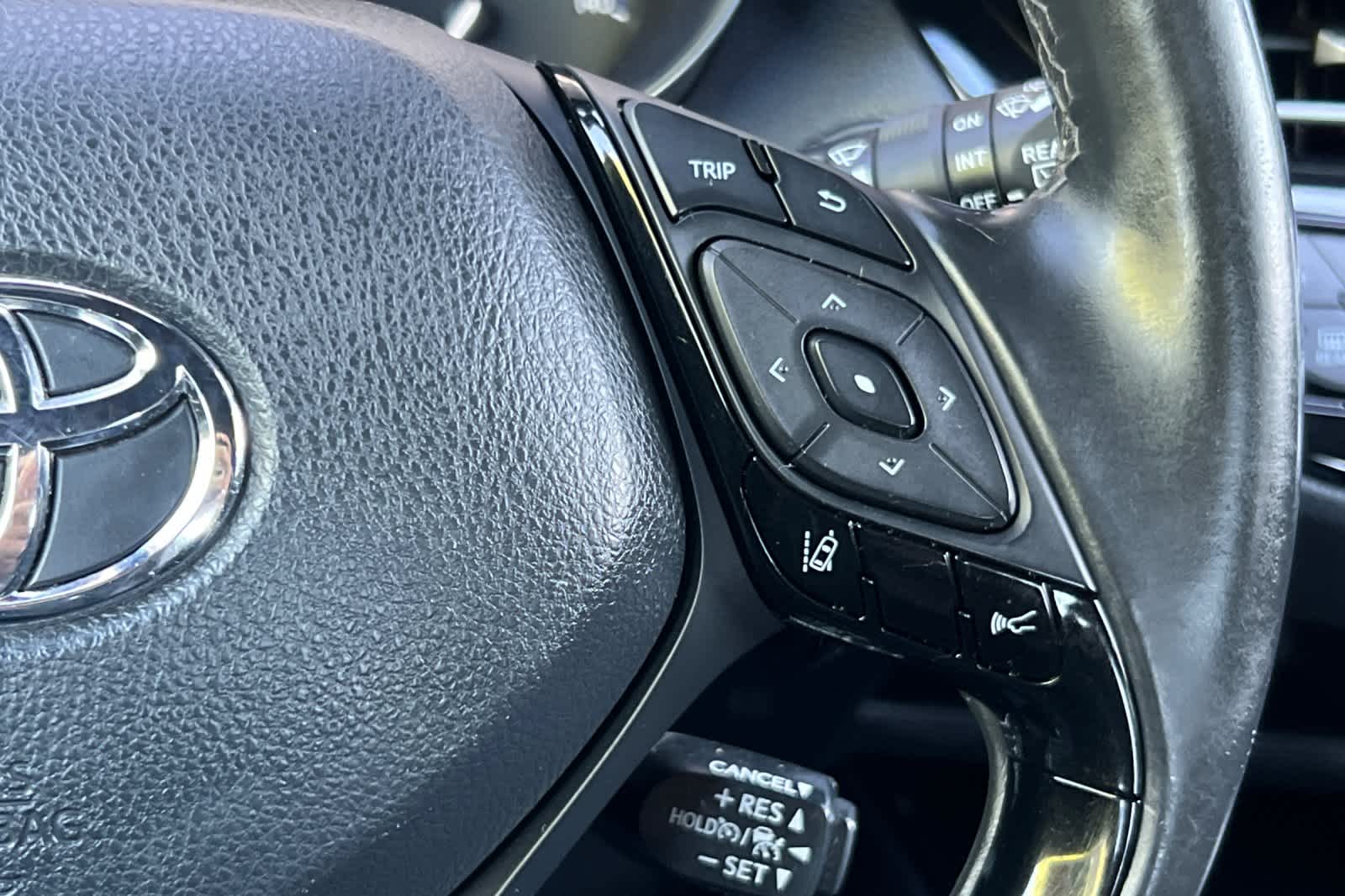 Thumbnail: 2019 Toyota C-HR - 25