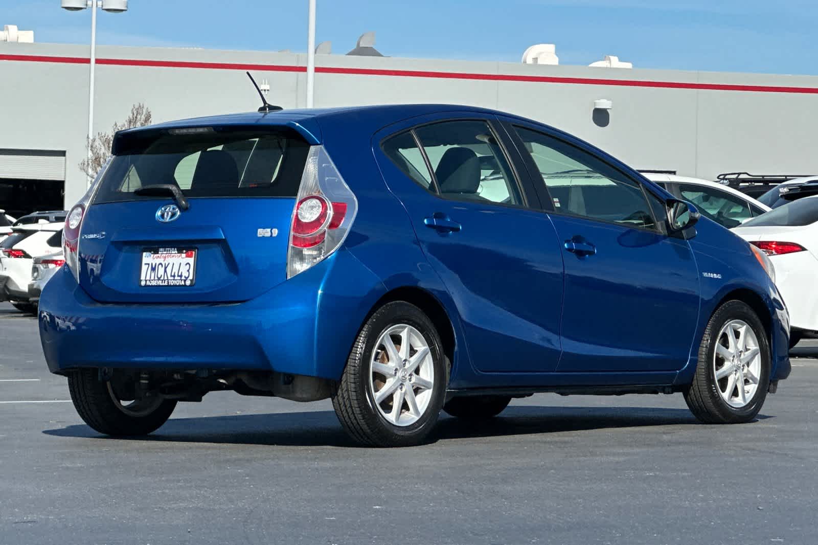 Thumbnail: 2012 Toyota Prius c - 2