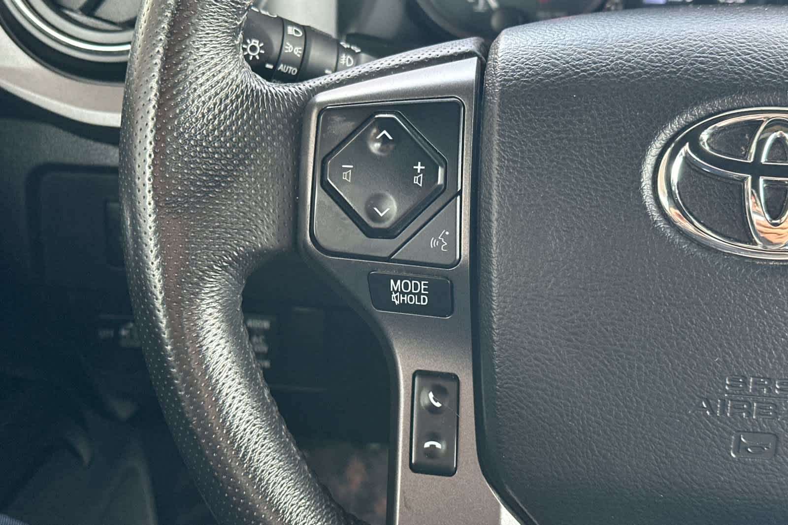 Thumbnail: 2023 Toyota Tacoma - 25