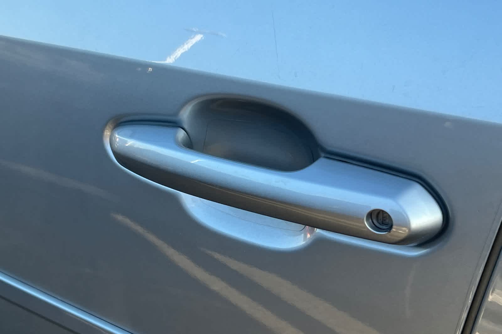 Thumbnail: 2023 Toyota RAV4 - 19