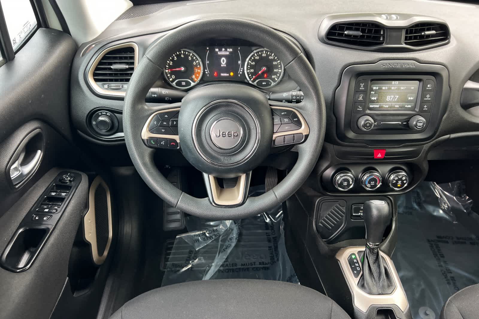 Thumbnail: 2017 Jeep Renegade - 14