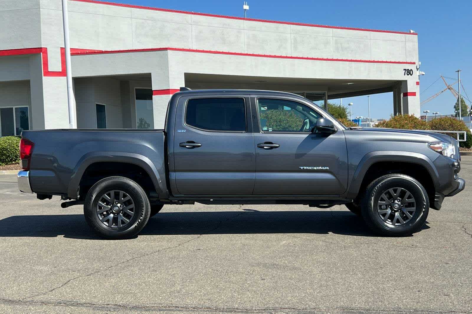 2023 Toyota Tacoma SR5 6