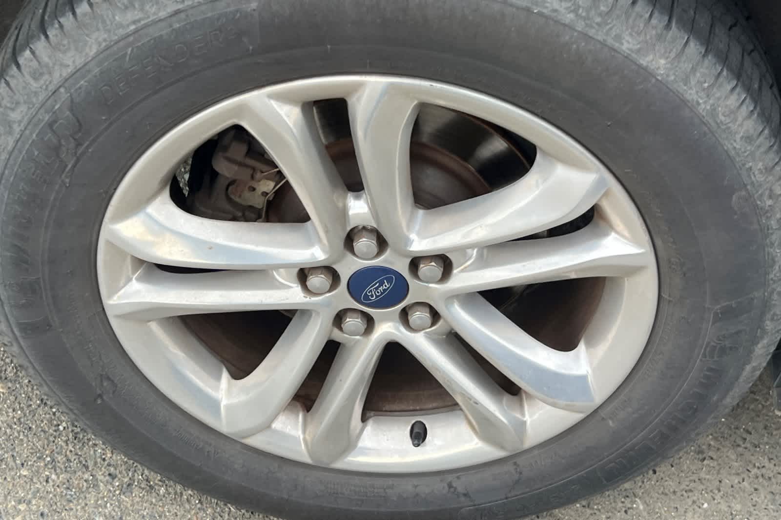 Thumbnail: 2016 Ford Edge - 17