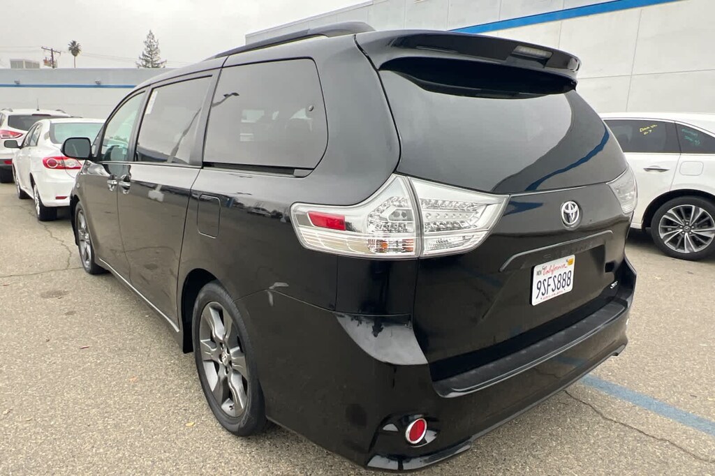 Used 2015 Toyota Sienna SE Van