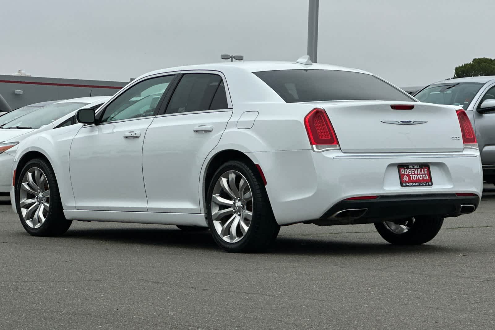Thumbnail: 2018 Chrysler 300 - 7