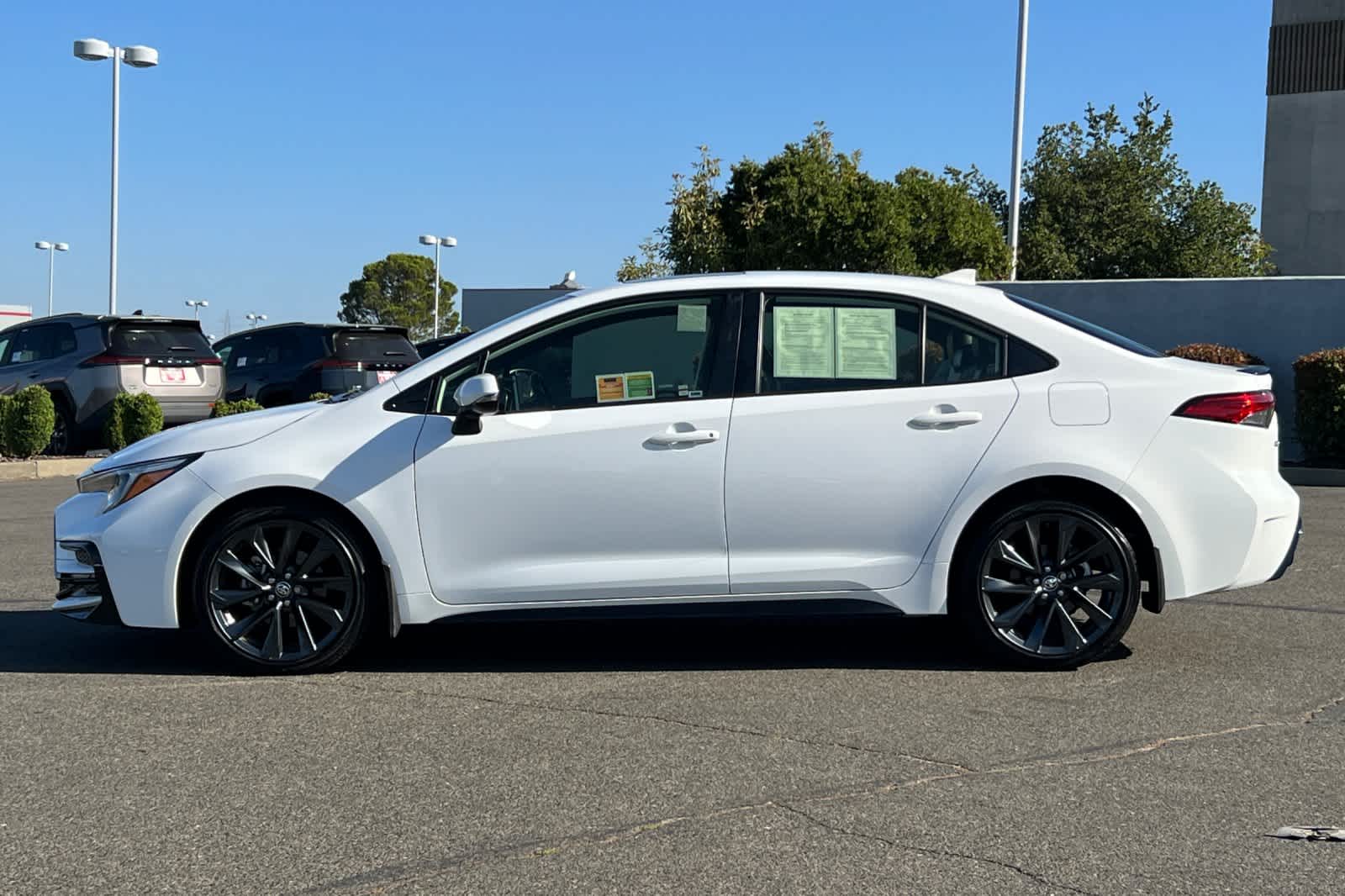 Thumbnail: 2024 Toyota Corolla - 9
