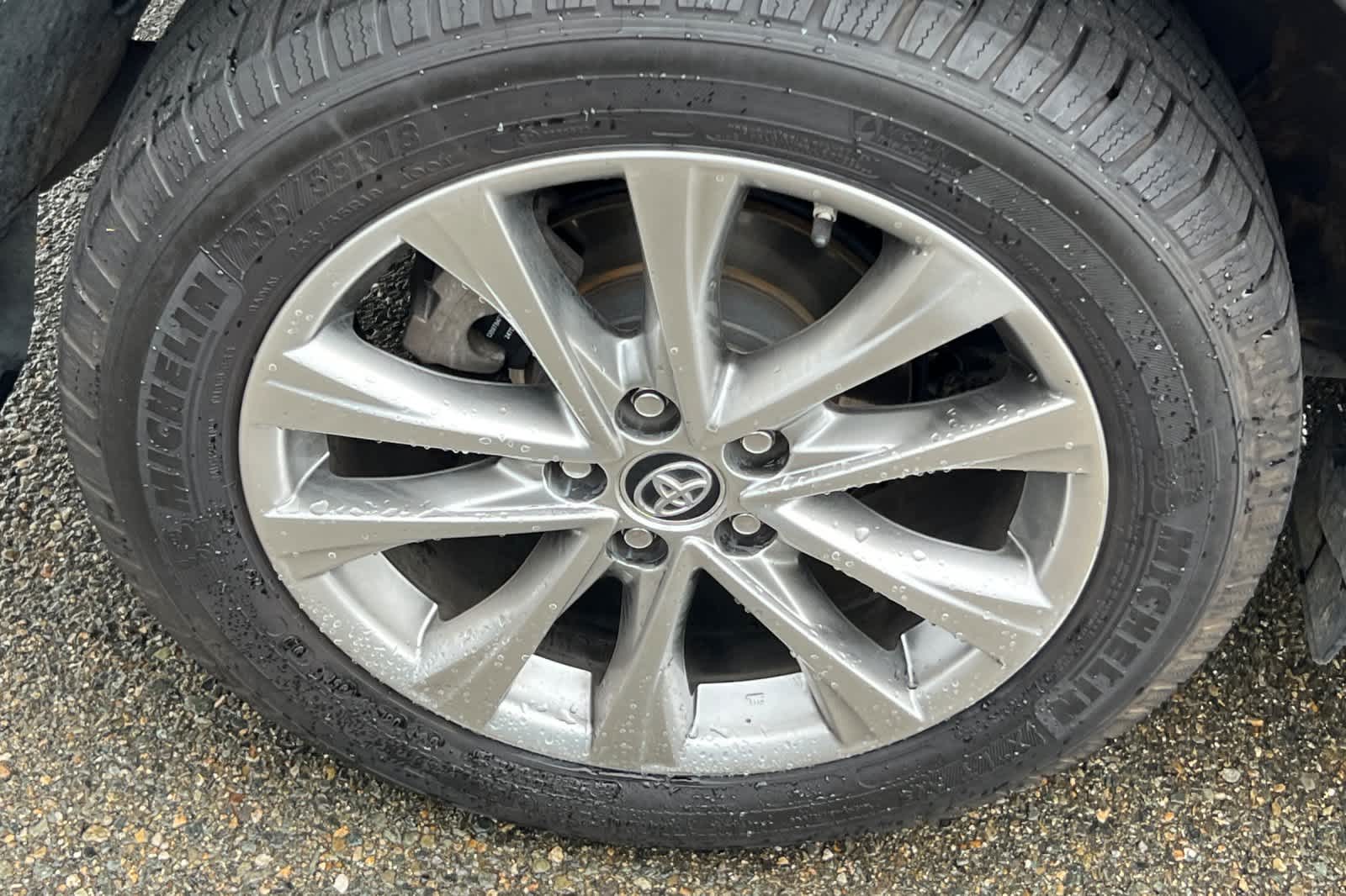 Thumbnail: 2017 Toyota RAV4 - 14